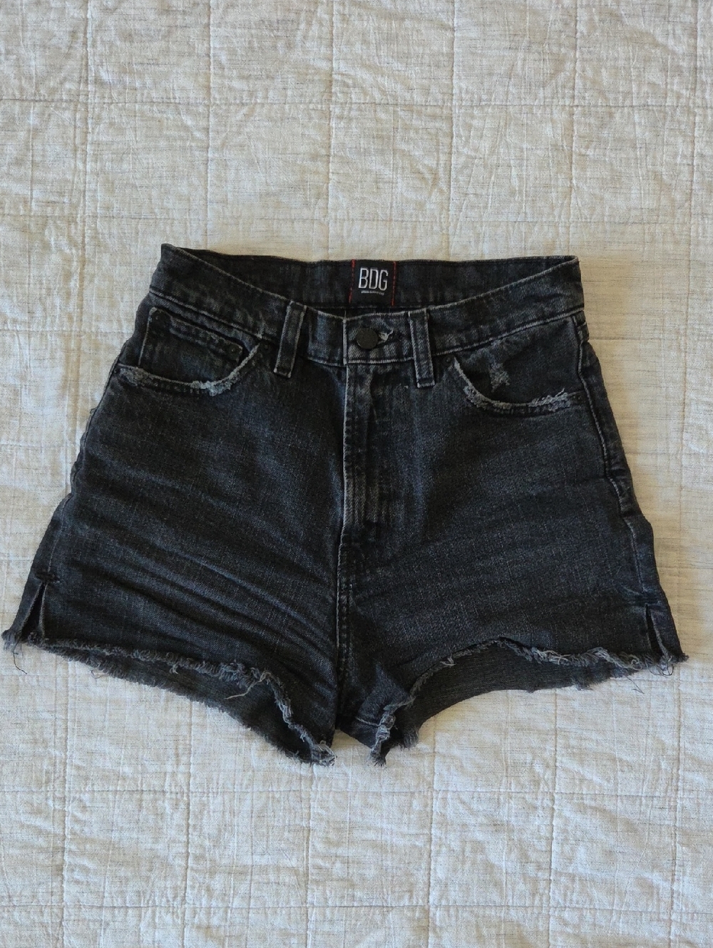 BDG Black Washed Girlfriend High-Rise Denim Shorts Size 26